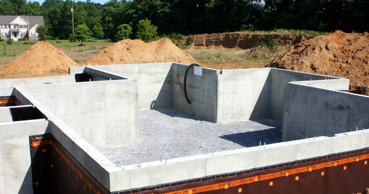 Заказать фундамент с подвалом Курчатов. Заказать под ключ цена от 3695 руб/м3