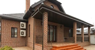 Строительство домов из кирпича с мансардой в Курчатове | от 3695 рублей